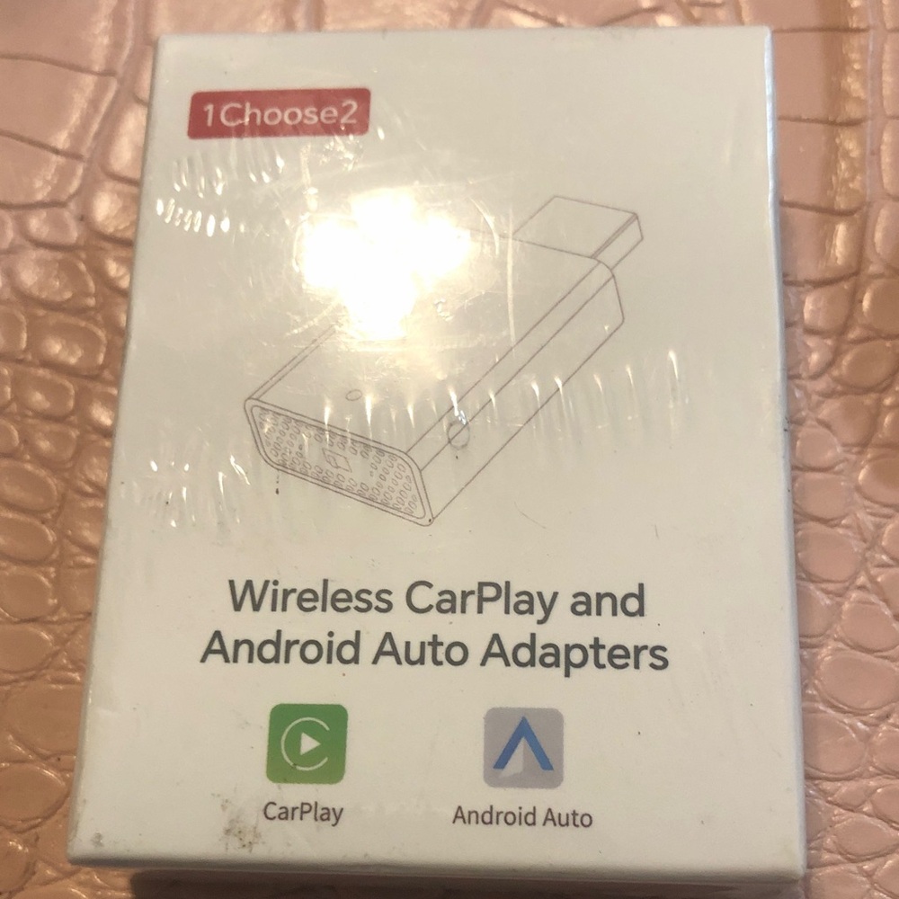 Wireless CarPlay and Android Auto Adapter - White